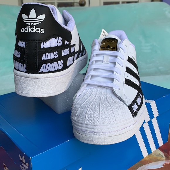 ADIDAS SUPERSTAR FTWWHT/CBLACK/GOLDMT MENS - Picture 10 of 16